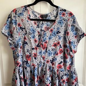Torrid - Grey Floral Babydoll Blouse - Size 2